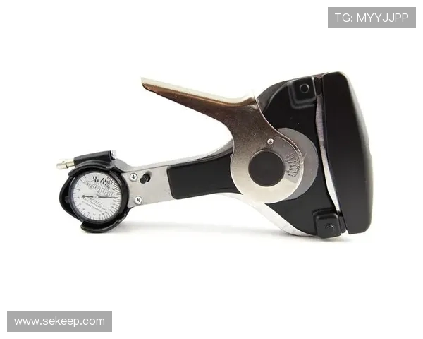 飞机配平片机械控制钢索张力检测